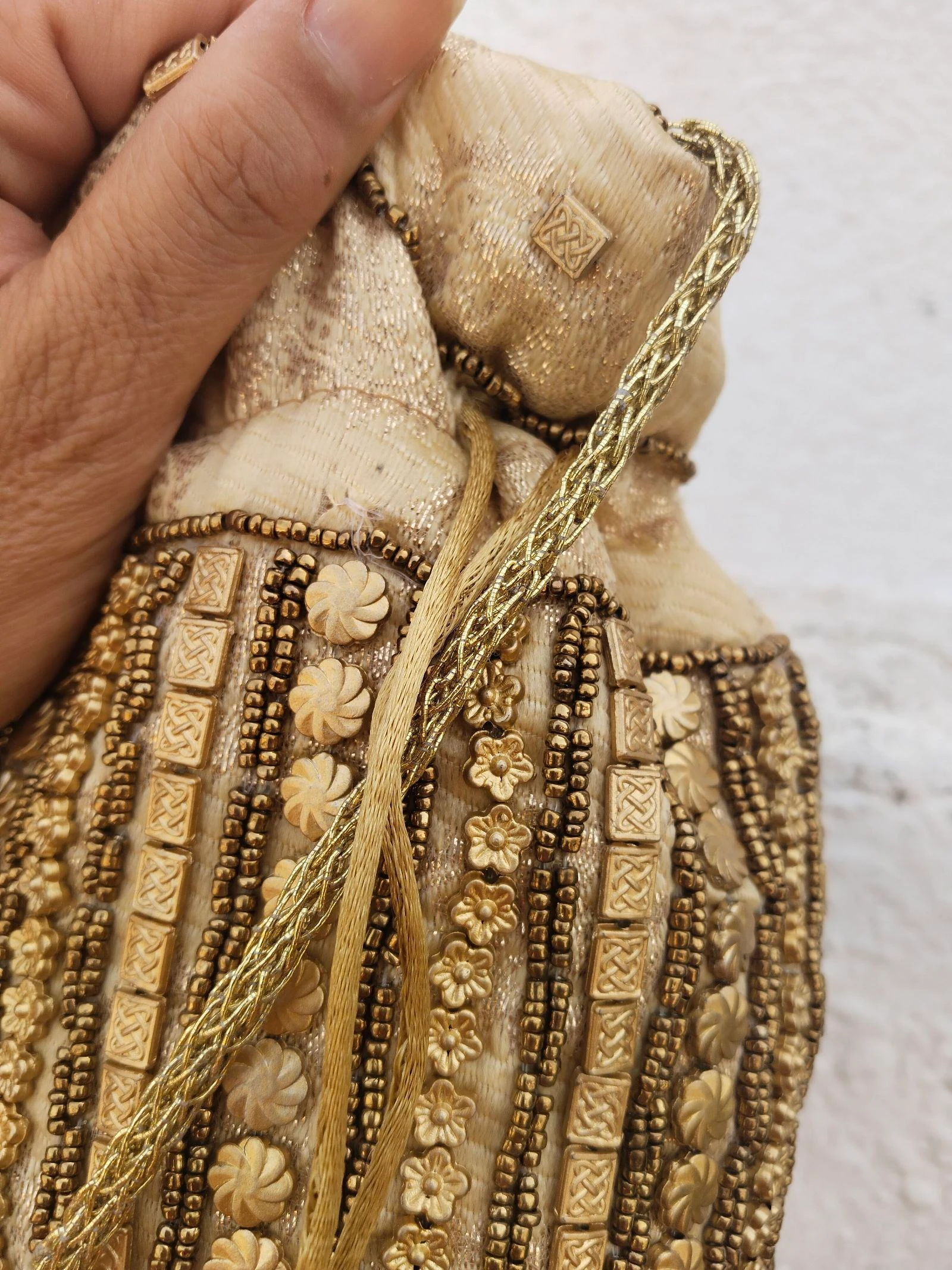Bolsito bombonera dorado – photo 5